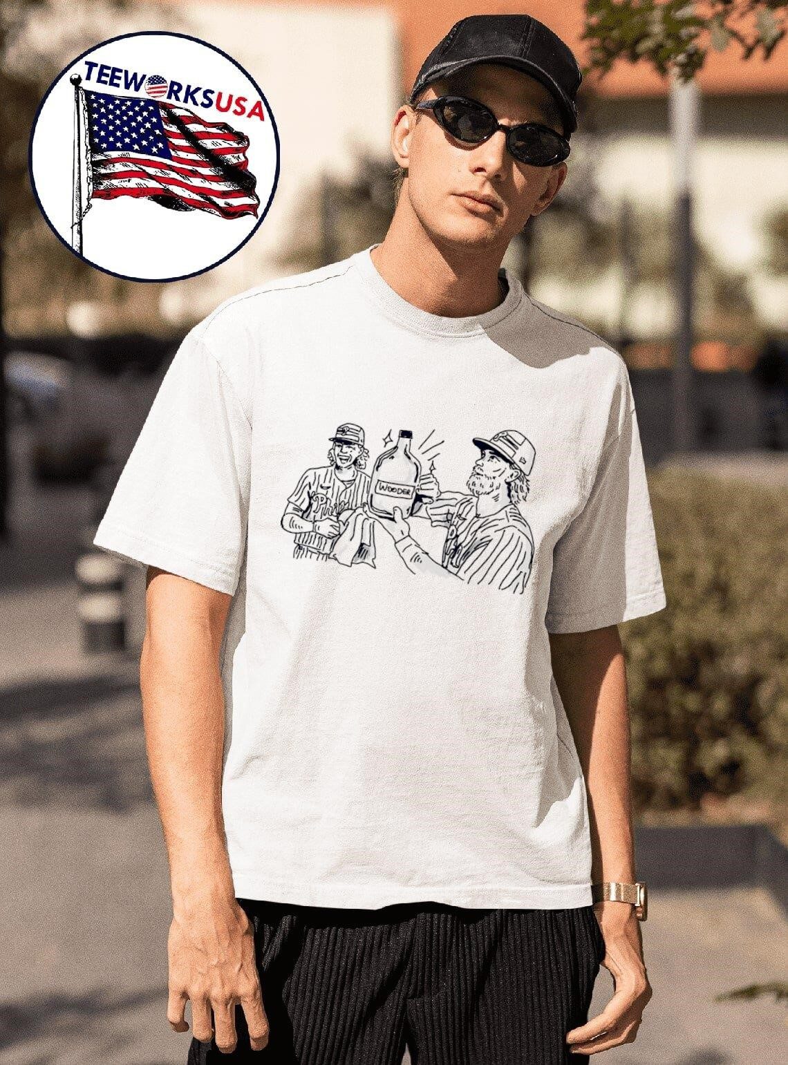 bryce-harper-alec-bohm-wooder-bottle-unisex-shirt Bryce Harper and Alec Bohm Philadelphia Phillies Wooder Bottle shirt