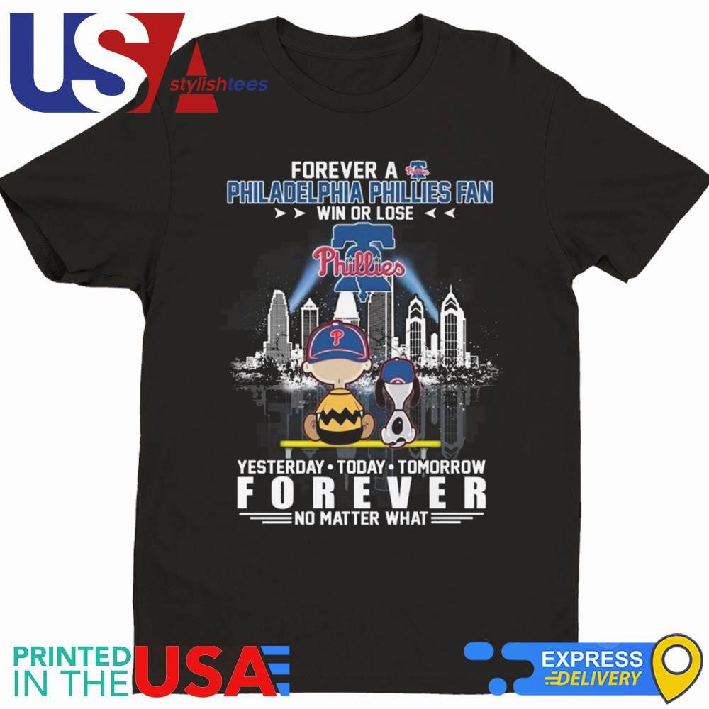 philadelphia-phillies-snoopy-and-charlie-brown-skyline-fan-forever-night-view-shirt-1 Philadelphia Phillies Snoopy And Charlie Brown Skyline Enthusiast Eternal Night Spectacle Tee