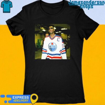 Official Kobe Bryant Wears A Wayne Gretzky Jersey Women's t-shirt