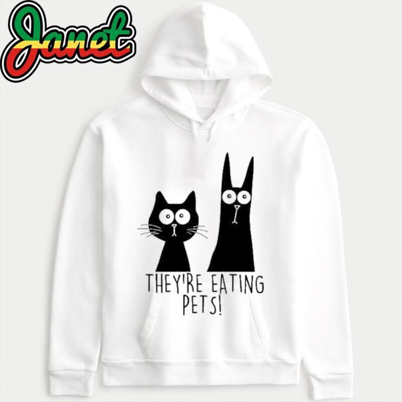 They’re eating pets humor black cat dog Trump Harris debate 2024 hoodie