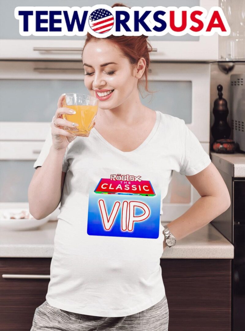 Roblox classic vip women-t-shirt