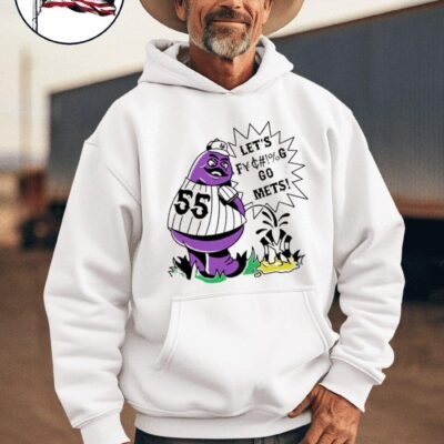 Funny Grimace New York Mets pissing on New York Yankees let’s go Mets hoodie