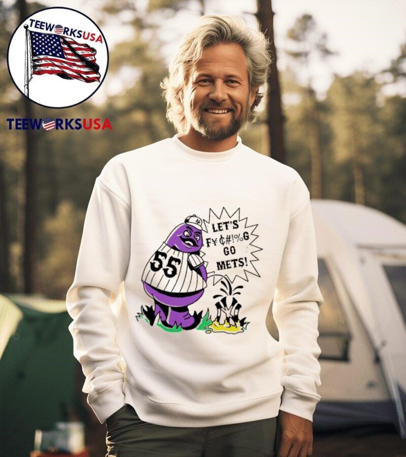 Funny Grimace New York Mets pissing on New York Yankees let’s go Mets sweater