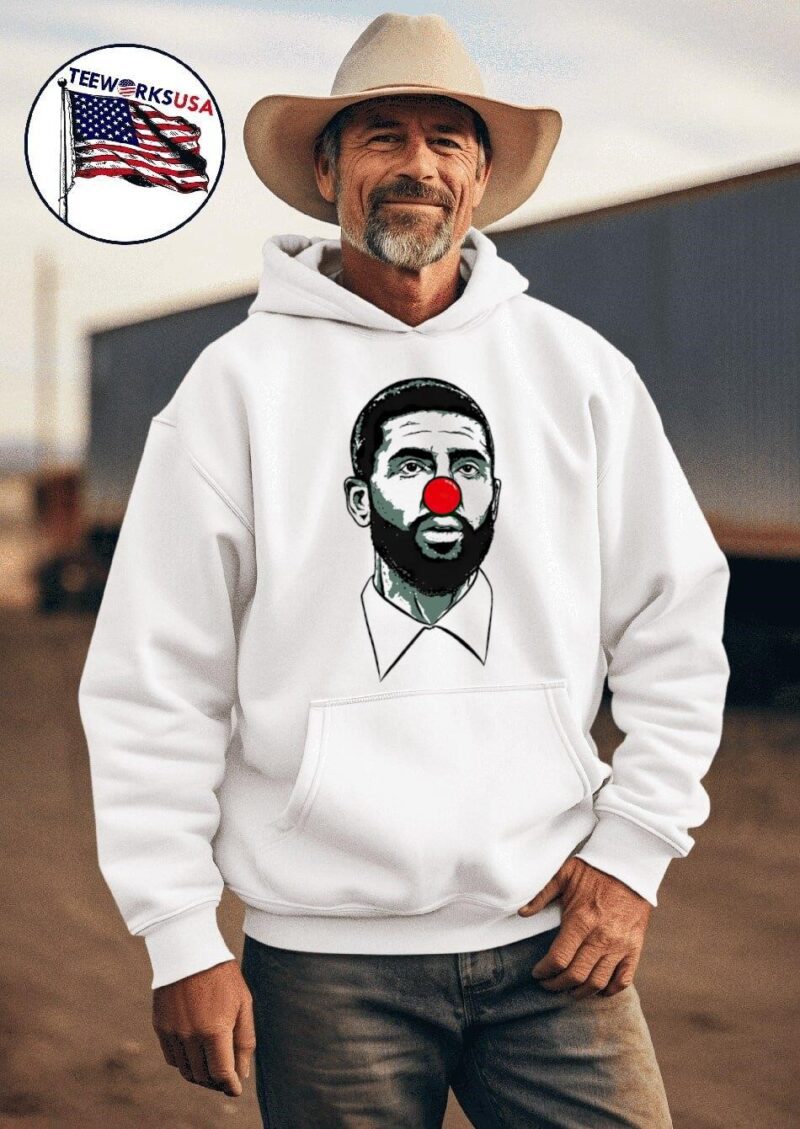Dave Portnoy taunts Kyrie Irving with a clown hoodie