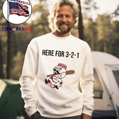 Cincinnati Reds Mr. baseball here for 3-2-1 sweater