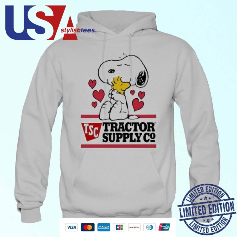 Snoopy And Woodstock Loves Tractor Supply Logo Hoodie
