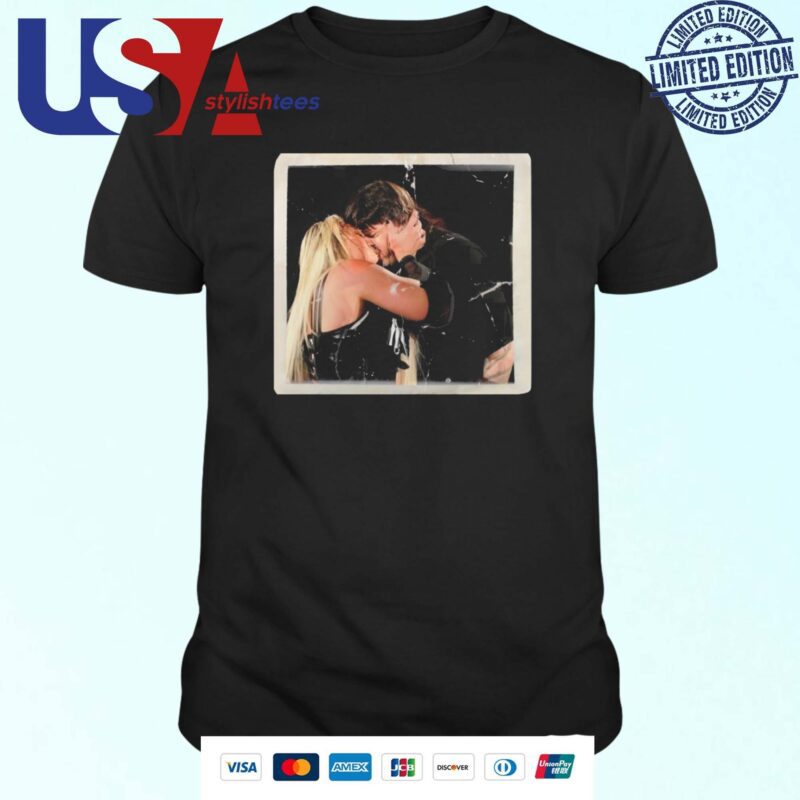 Liv Morgan And Dominik Mysterio Kiss Photo T-shirt