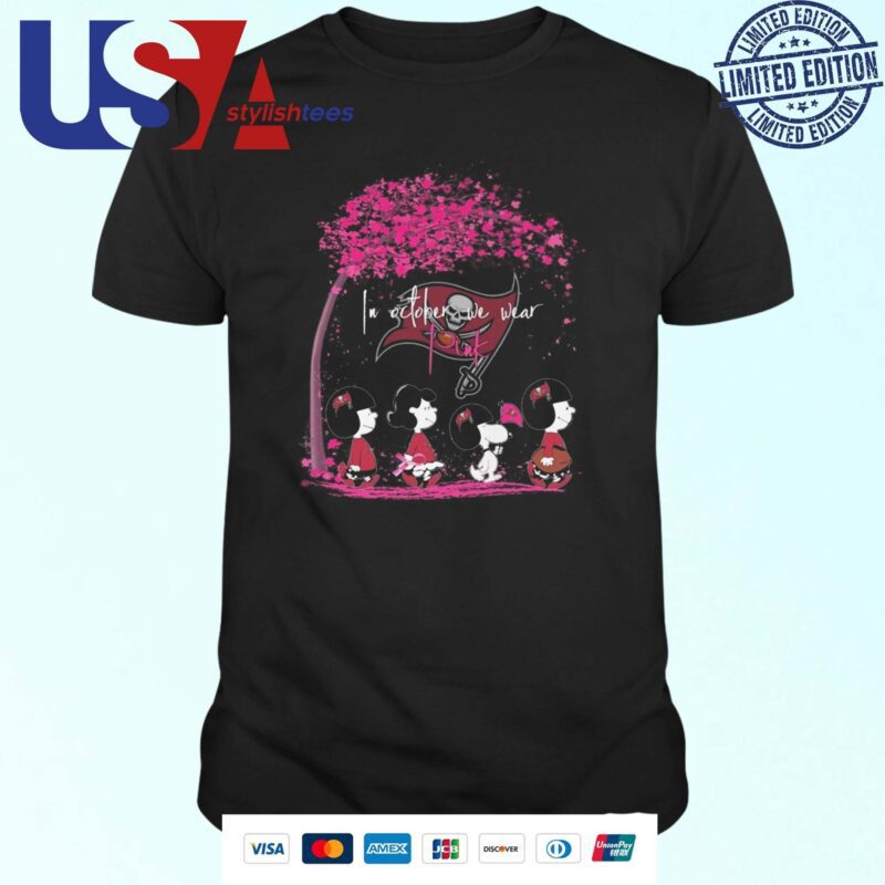 Peanuts Characters Tampa Bay Buccaneers In October We Wear Pink 2024 T-shirt